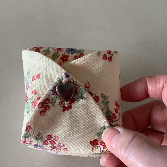 Longaberger Liner for Small Sweetest Gift Basket. NEW - Picture 1 of 10